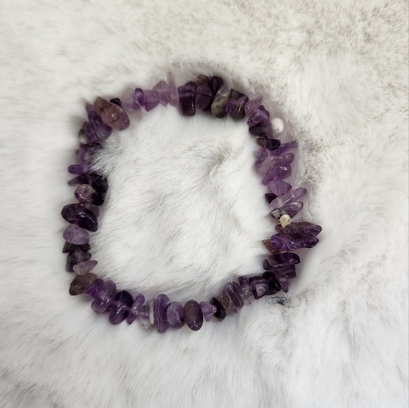 Amathyst Stretchy Bracelet - Picture 2 of 3